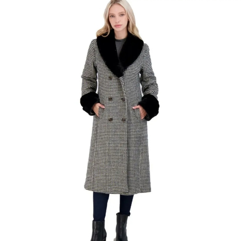 Urban Outfitters Women's Printed Double Breasted Wool Coat with Faux Fur Trim